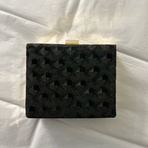 Steve Madden patterned clutch